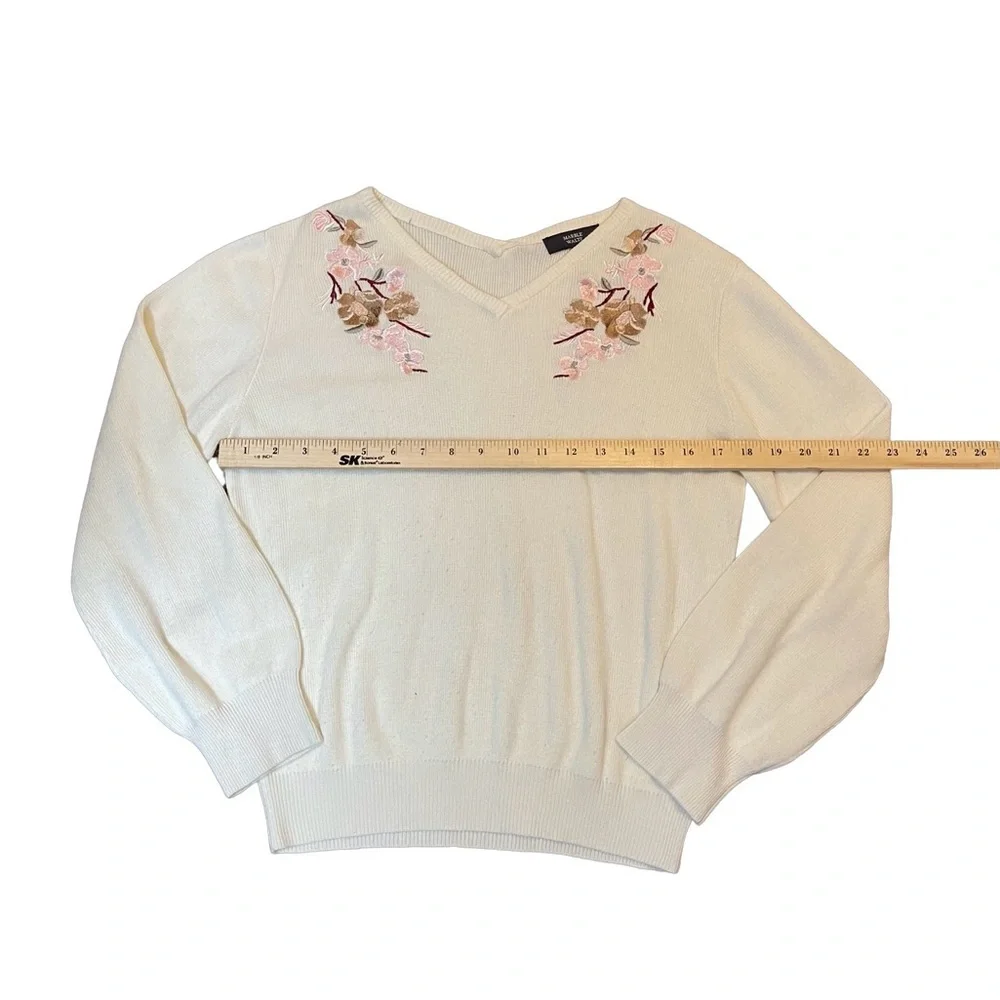 Marble Waltz cream colored floral embroidered sweater. Made in Japan size Large